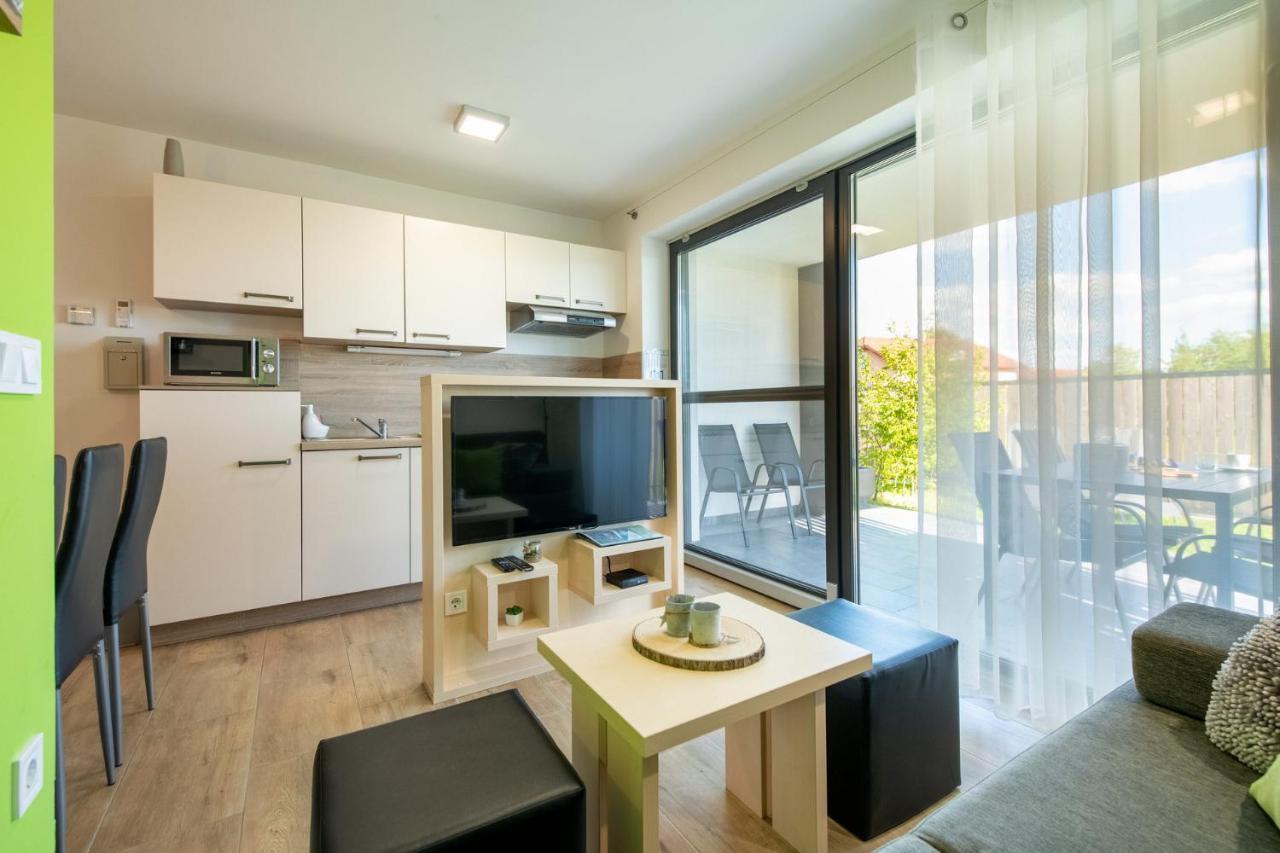 Apartmaji Banonia " Poletni Vetrc " Banovci Buitenkant foto