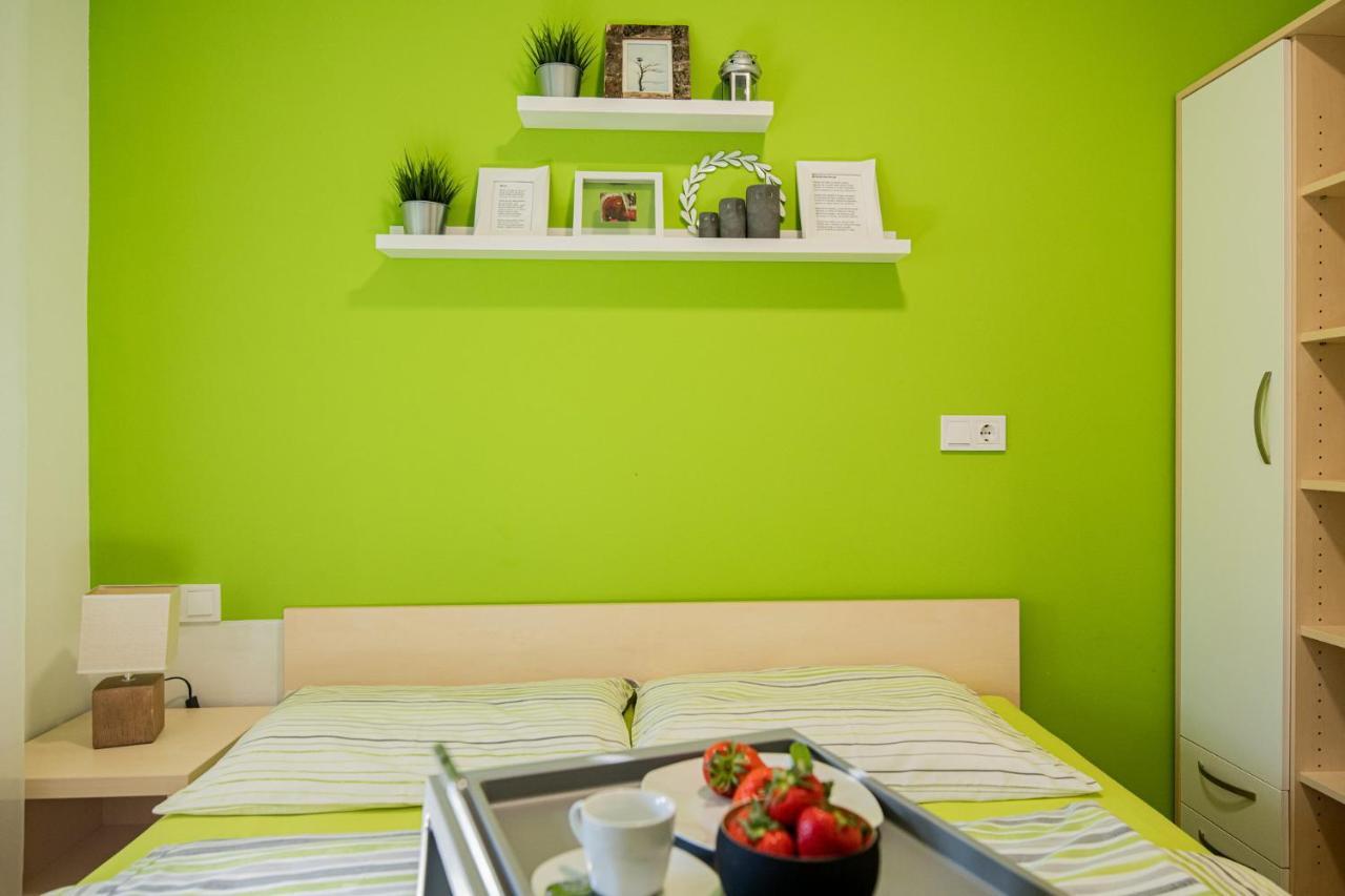 Apartmaji Banonia " Poletni Vetrc " Banovci Buitenkant foto
